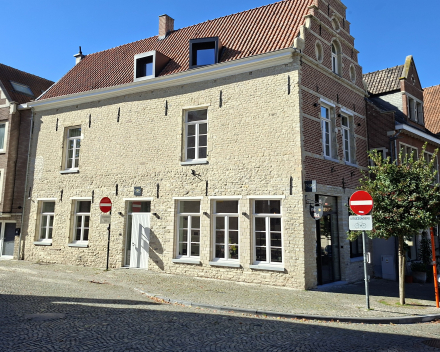 De Bot - situatie na de verbouwing. Het gebouw kan er weer een tijdje tegen!